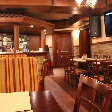 Shiroka Laka Hotel 4*