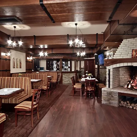 Shiroka Laka Hotel 4*
