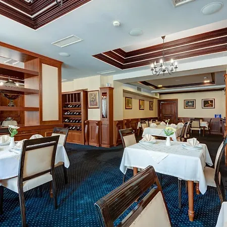 Shiroka Laka Hotel 호텔 4*