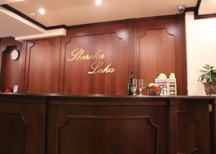 Shiroka Laka Hotel فندق