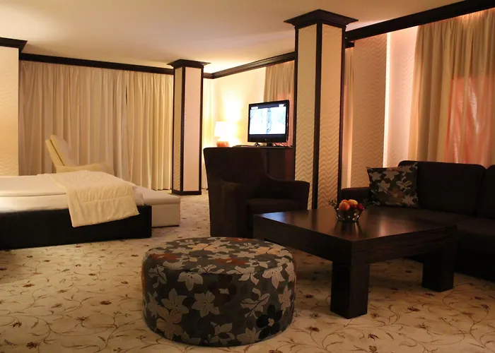 Shiroka Laka Hotel فندق 4*