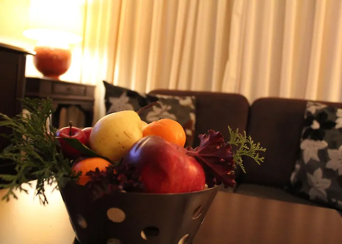 Shiroka Laka Hotel فندق