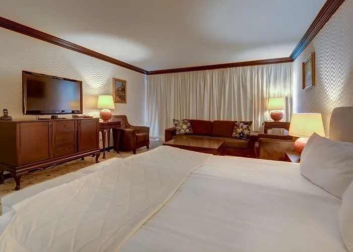 Shiroka Laka Hotel فندق 4*