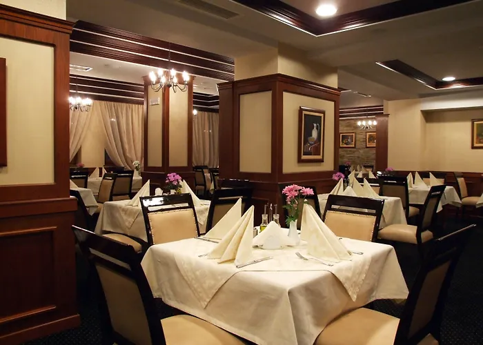 فندق Shiroka Laka Hotel 4*