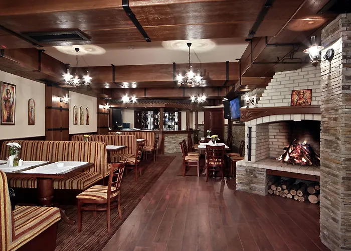 Shiroka Laka Hotel 4*