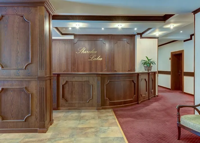 Hotel Shiroka Laka Hotel 4*