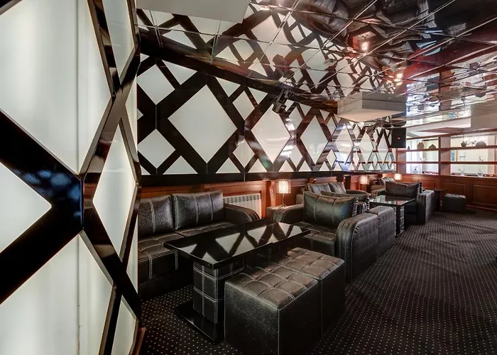 Hotel Shiroka Laka Hotel 4*